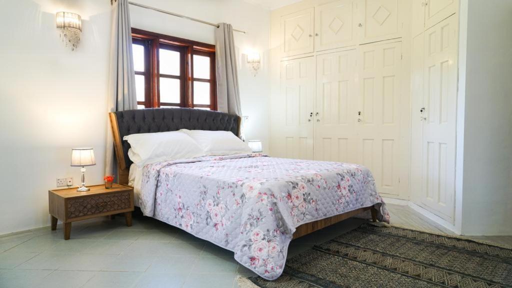 Hotel Ogumka, Self catering , Beoliere, Mahe Victoria Exterior foto